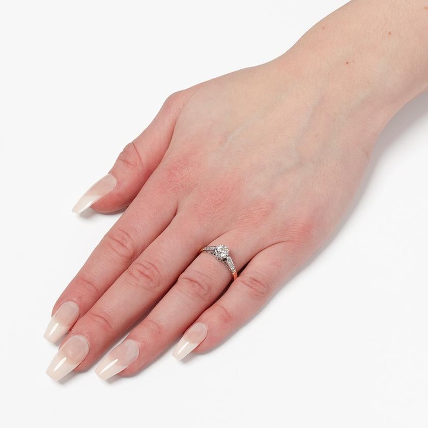 Edwardianischer 0,65ct Diamant-Solitärring, um 1910 für Damen oder Herren im Angebot
