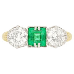 Antique Edwardian 0.65ct Emerald and Diamond Three Stone Ring, c.1910s