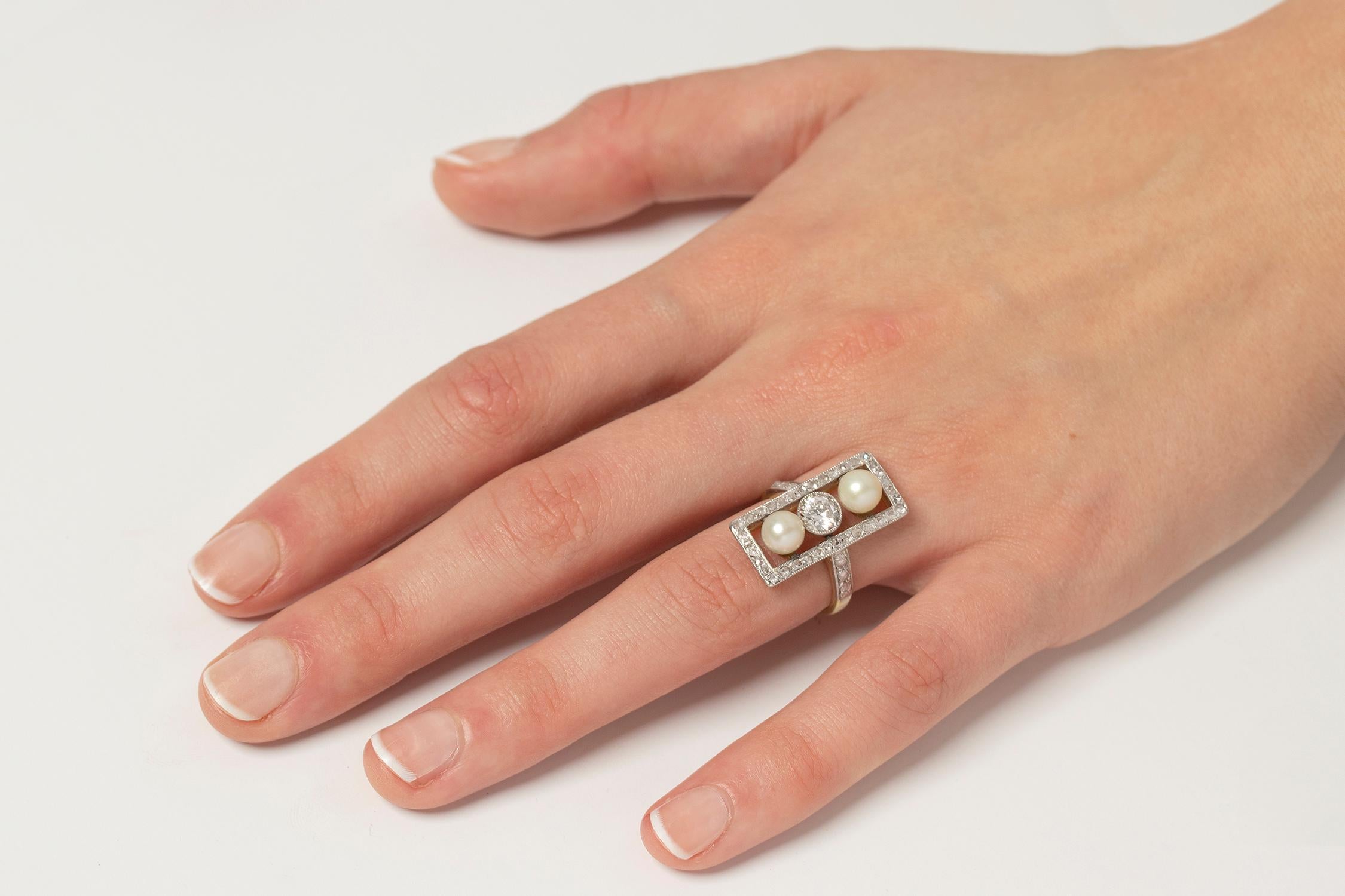 Edwardian 0.70 Carat Diamond and Pearl Cocktail Ring, circa 1910s For Sale 1