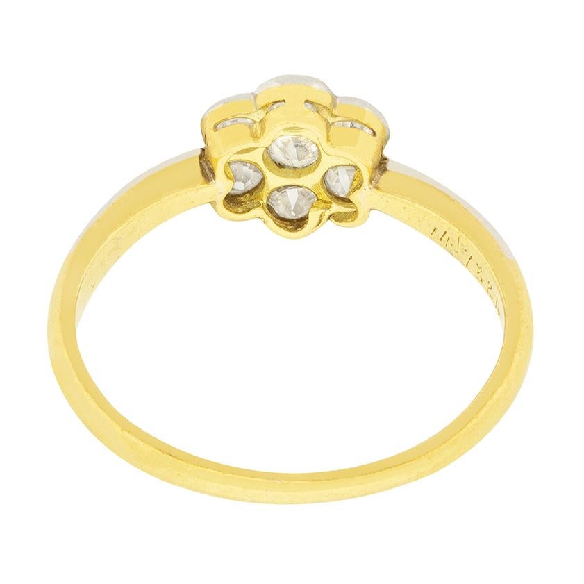 Gänseblümchen-Cluster-Ring mit 0,70 Karat Diamanten im viktorianischen Stil, um 1910 (Alteuropäischer Brillantschliff) im Angebot