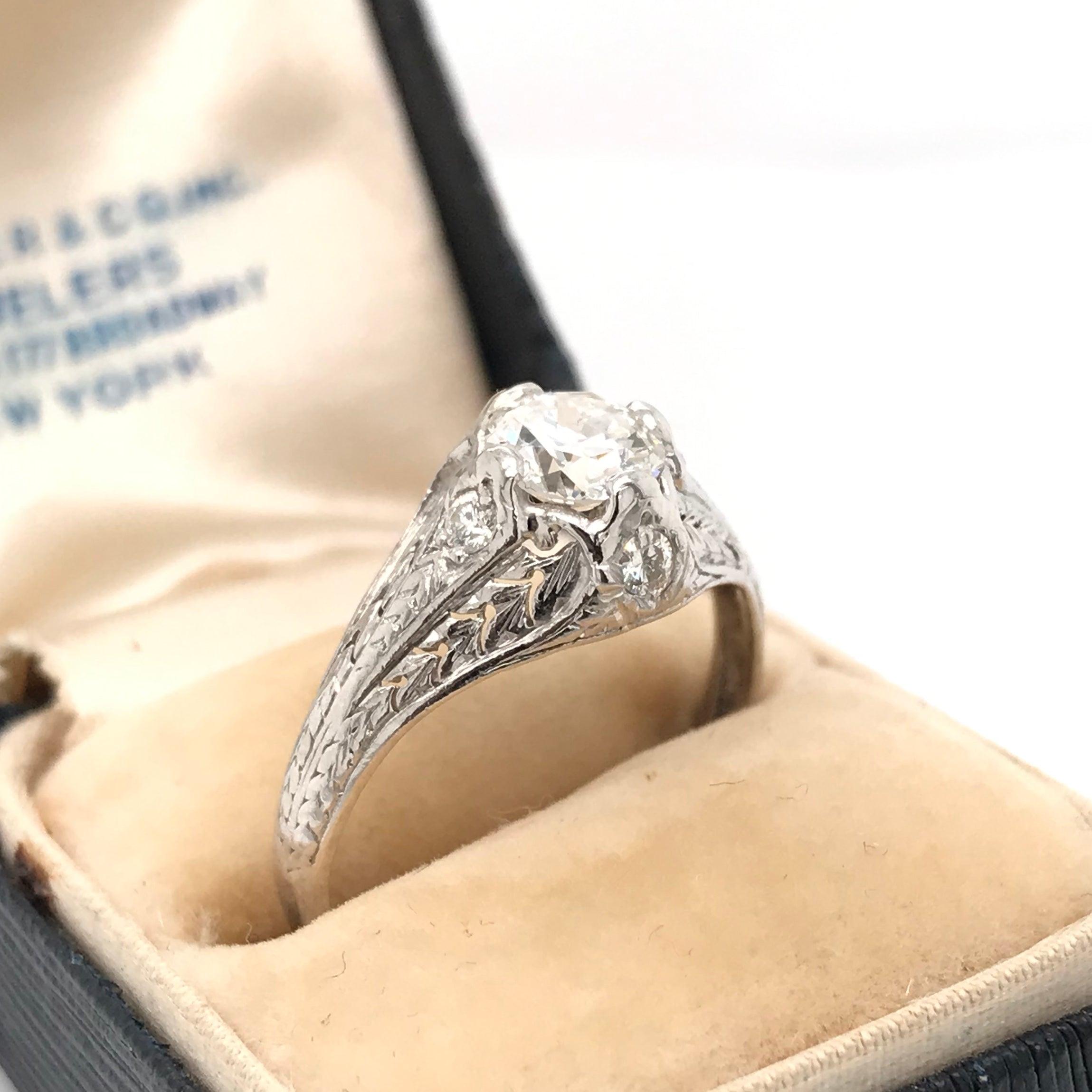 Solitär-Ring aus Platin mit 0,71 Karat Diamant und Platin im edwardianischen Stil im Angebot 4