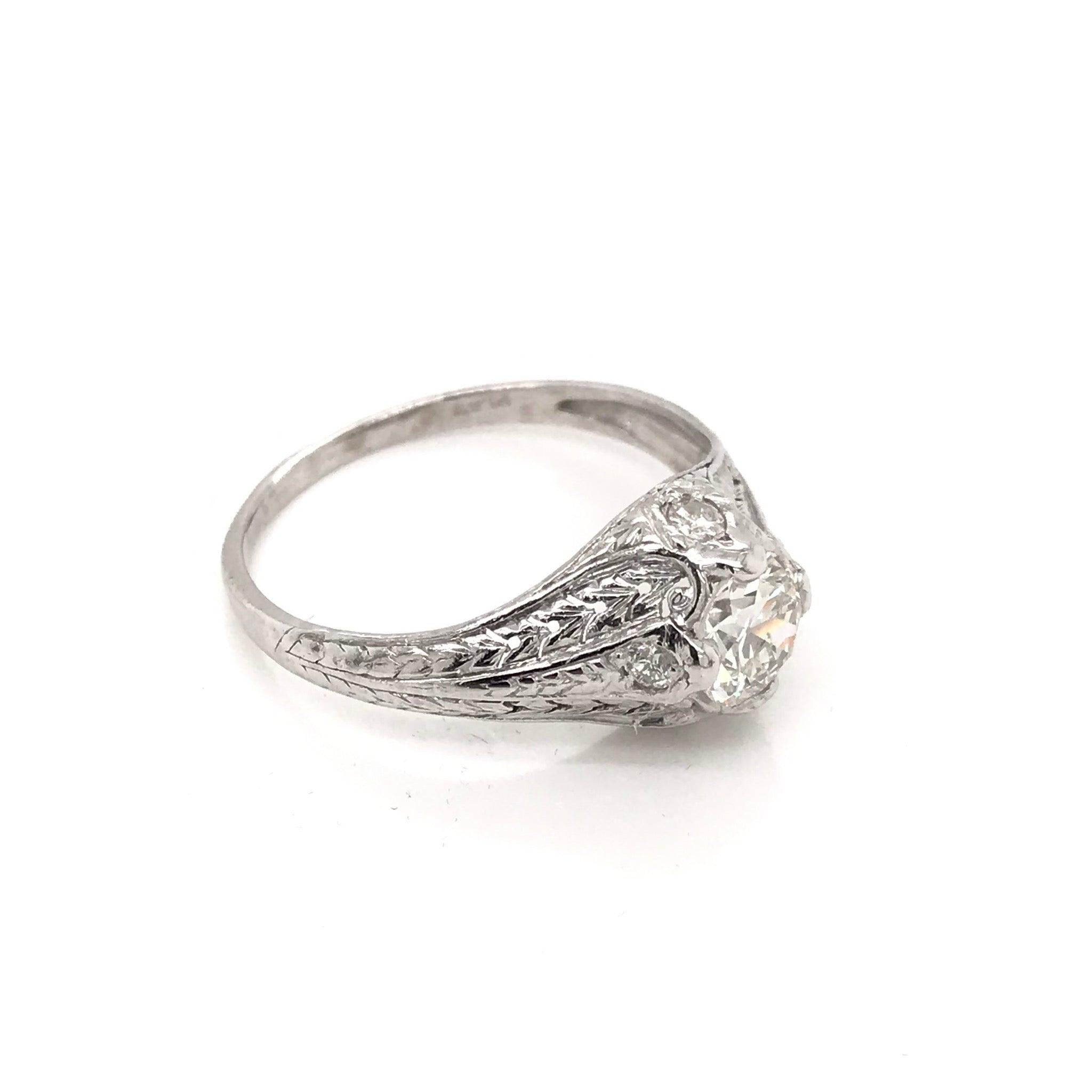 Solitär-Ring aus Platin mit 0,71 Karat Diamant und Platin im edwardianischen Stil (Edwardian) im Angebot