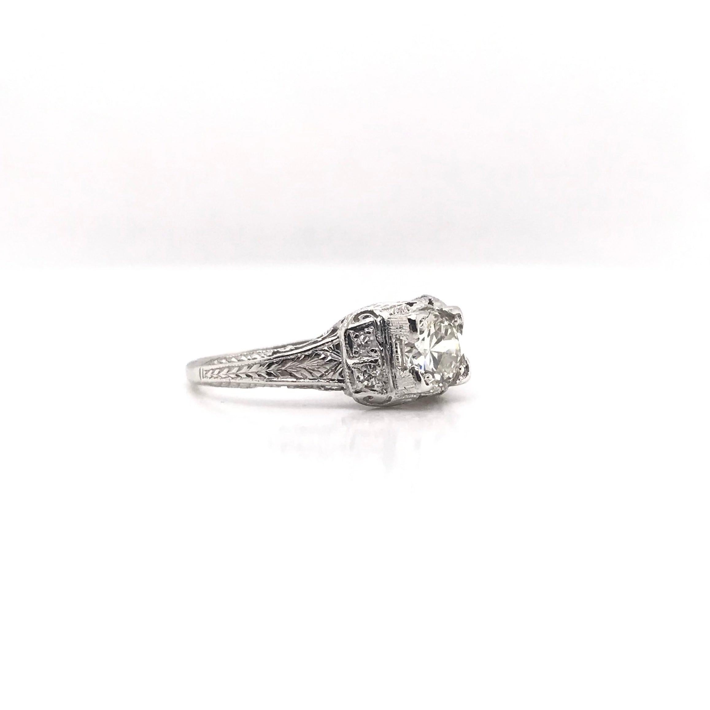Edwardian 0.74 Carat Diamond and Platinum Filigree Ring For Sale 1