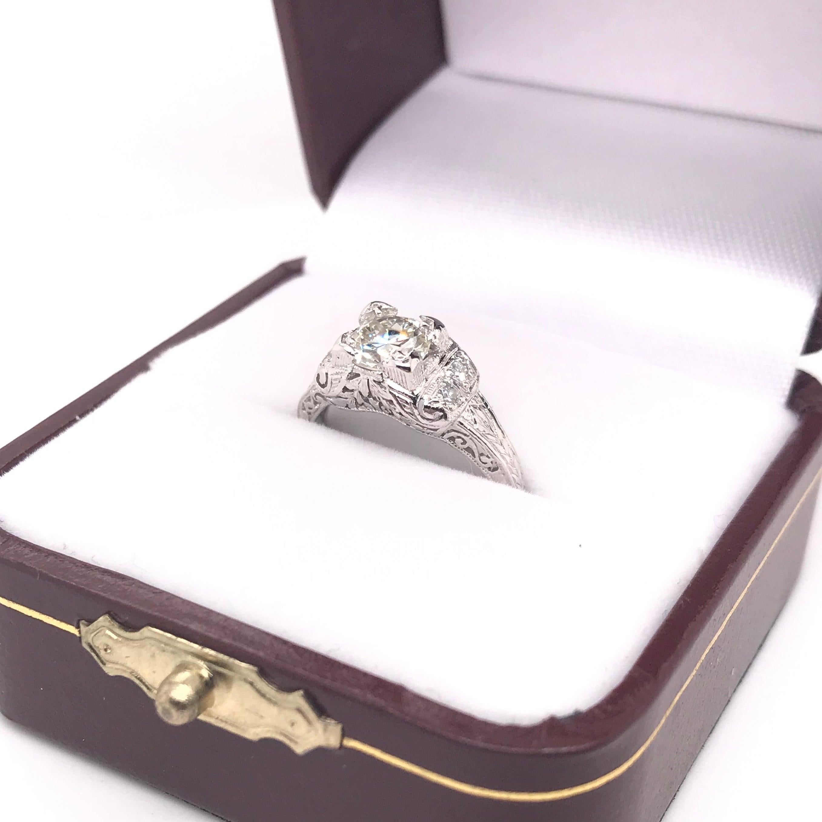 Edwardian 0.74 Carat Diamond and Platinum Filigree Ring For Sale 2