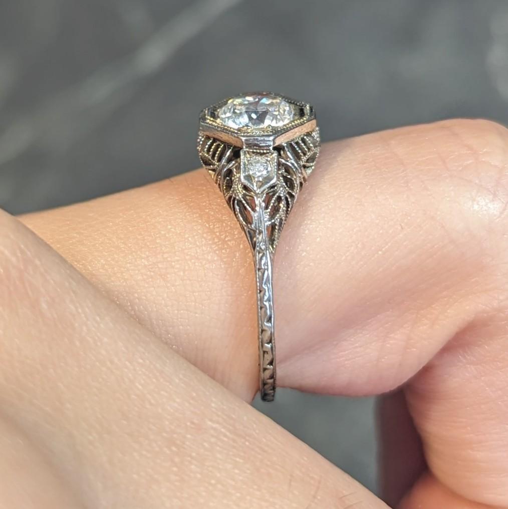 Edwardian 0.75 CTW Old European Cut Diamond 18 Karat White Gold Engagement Ring For Sale 11