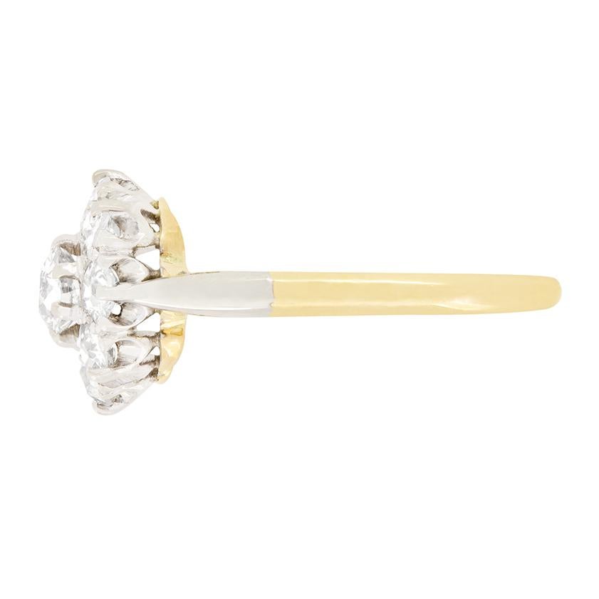 Edwardianischer 0,80ct Diamant-Cluster-Ring, um 1910 (Alteuropäischer Schliff) im Angebot