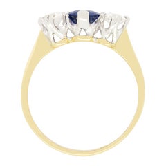Ring mit drei Steinen, edwardianischer 0,80 Karat Saphir und Diamant, ca. 1910er Jahre