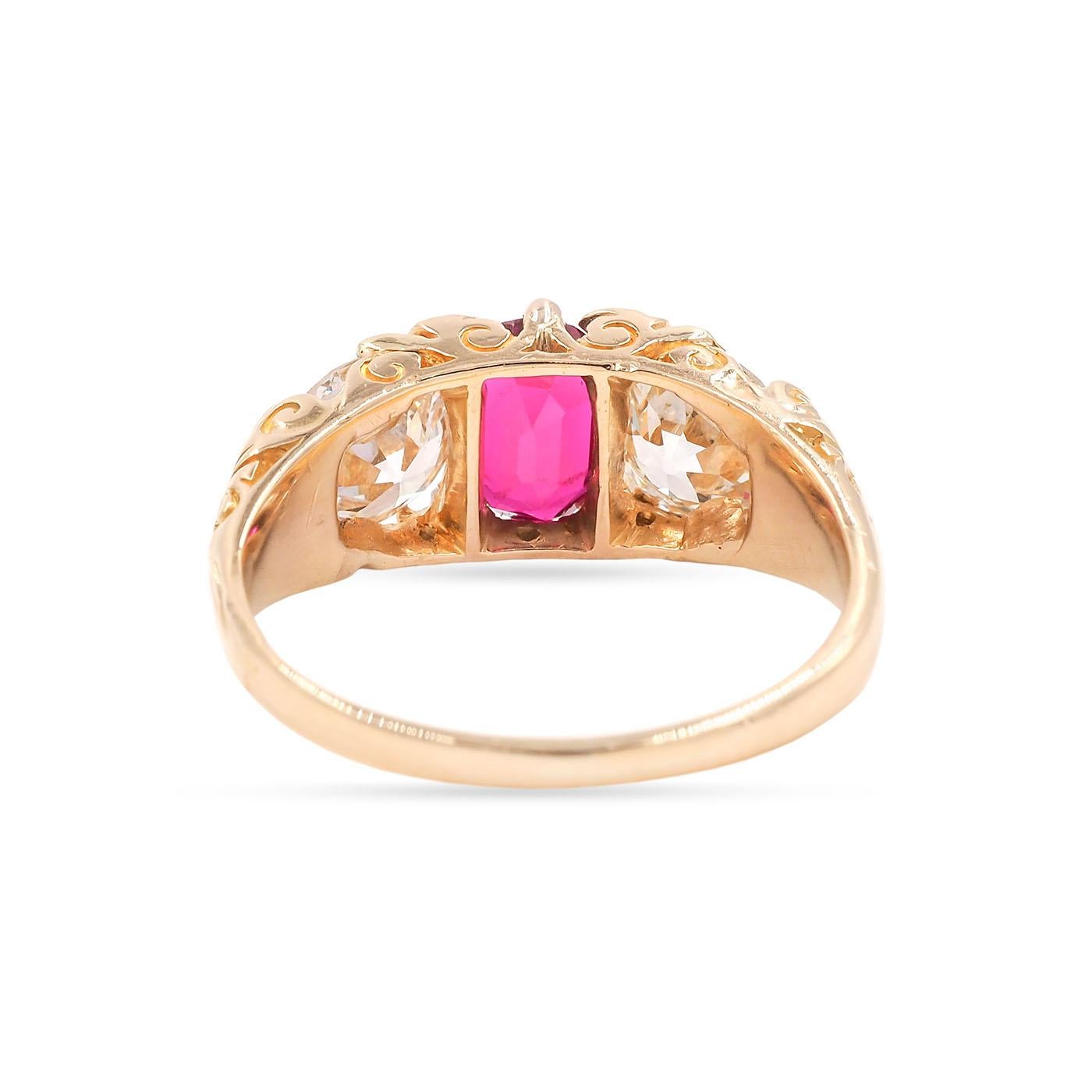 Edwardian 0.91 Carat Oval Cut Ruby & Old European Cut Diamond 3-Stone Ring In Excellent Condition In Los Angeles, CA
