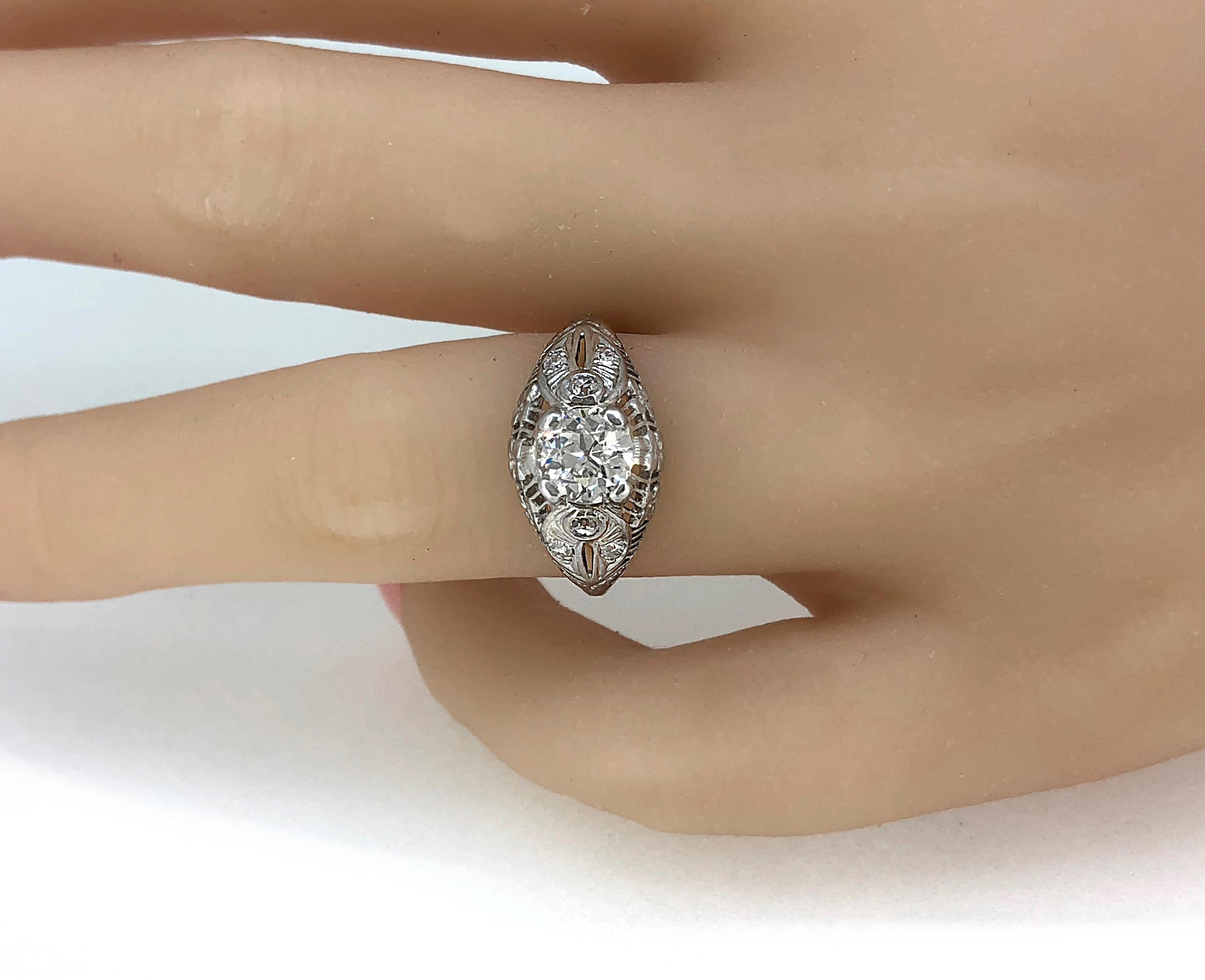 Women's Edwardian 1.00 Carat Diamond Antique Engagement Ring Platinum For Sale