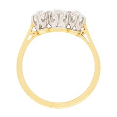 Edwardian 1.00 Carat Three-Stone Diamond Ring, circa 1910