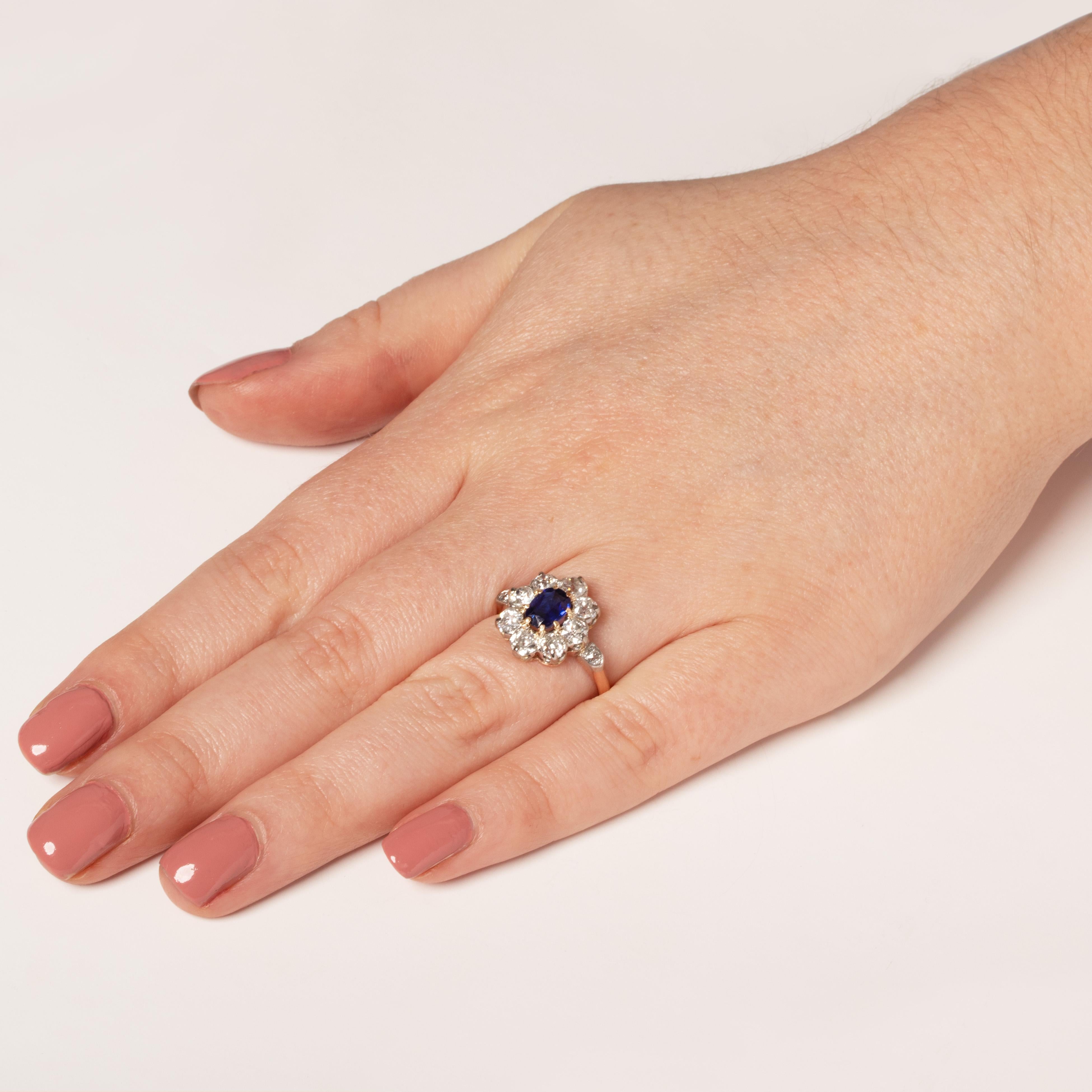 Women's Edwardian 1.00ct Sapphire and Diamond Cluster Ring, c.1910s For Sale