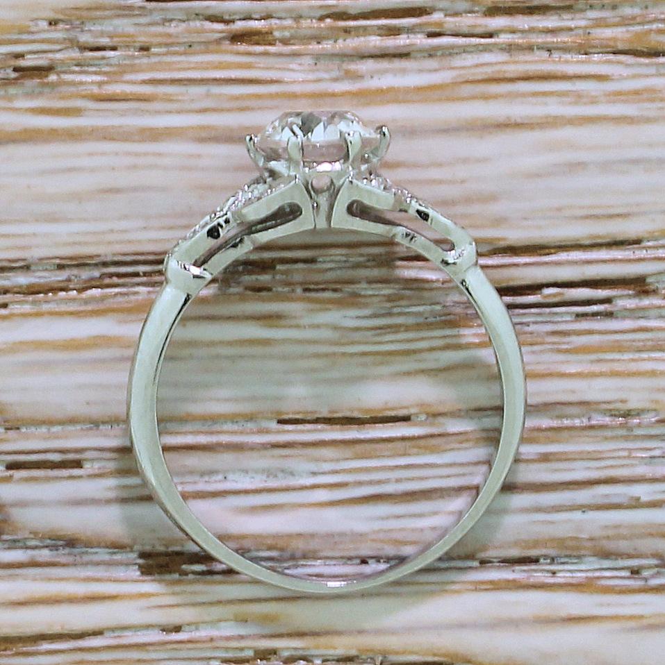 Edwardian 1.01 Carat Old Cut Diamond Platinum Engagement Ring In Good Condition In Essex, GB