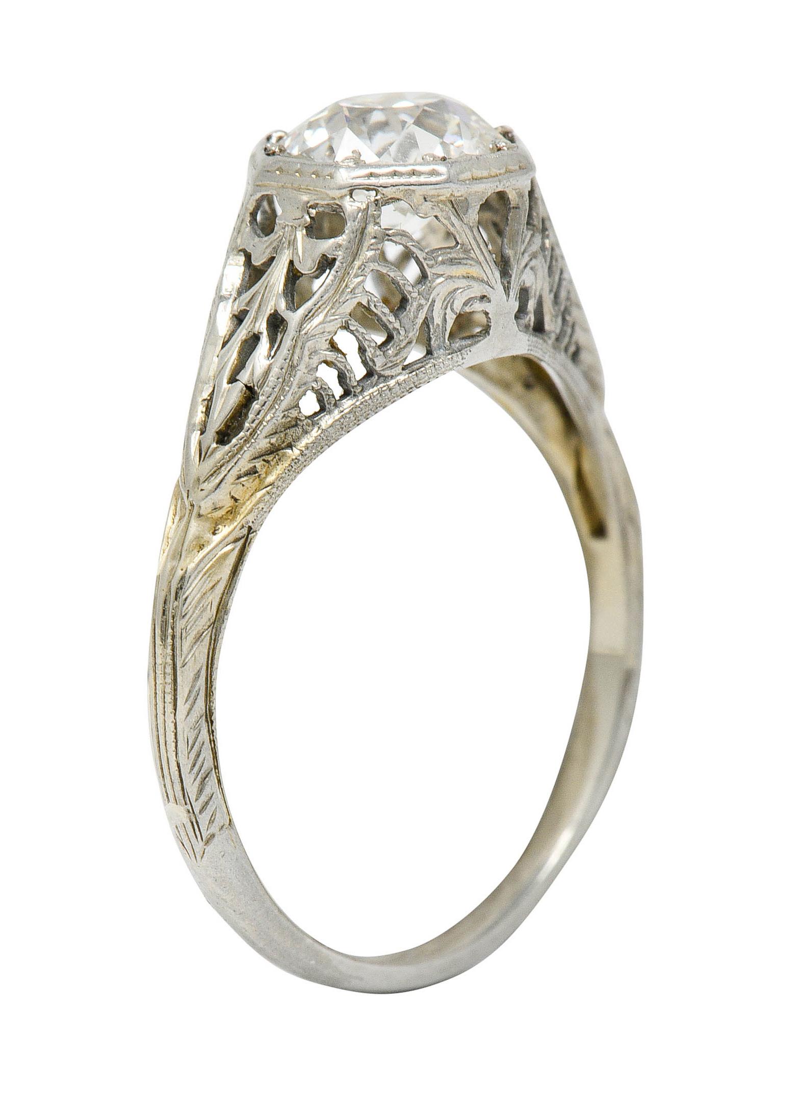 Women's or Men's Edwardian 1.02 Carats Diamond 18 Karat White Gold Foliate Engagement Ring Ging For Sale