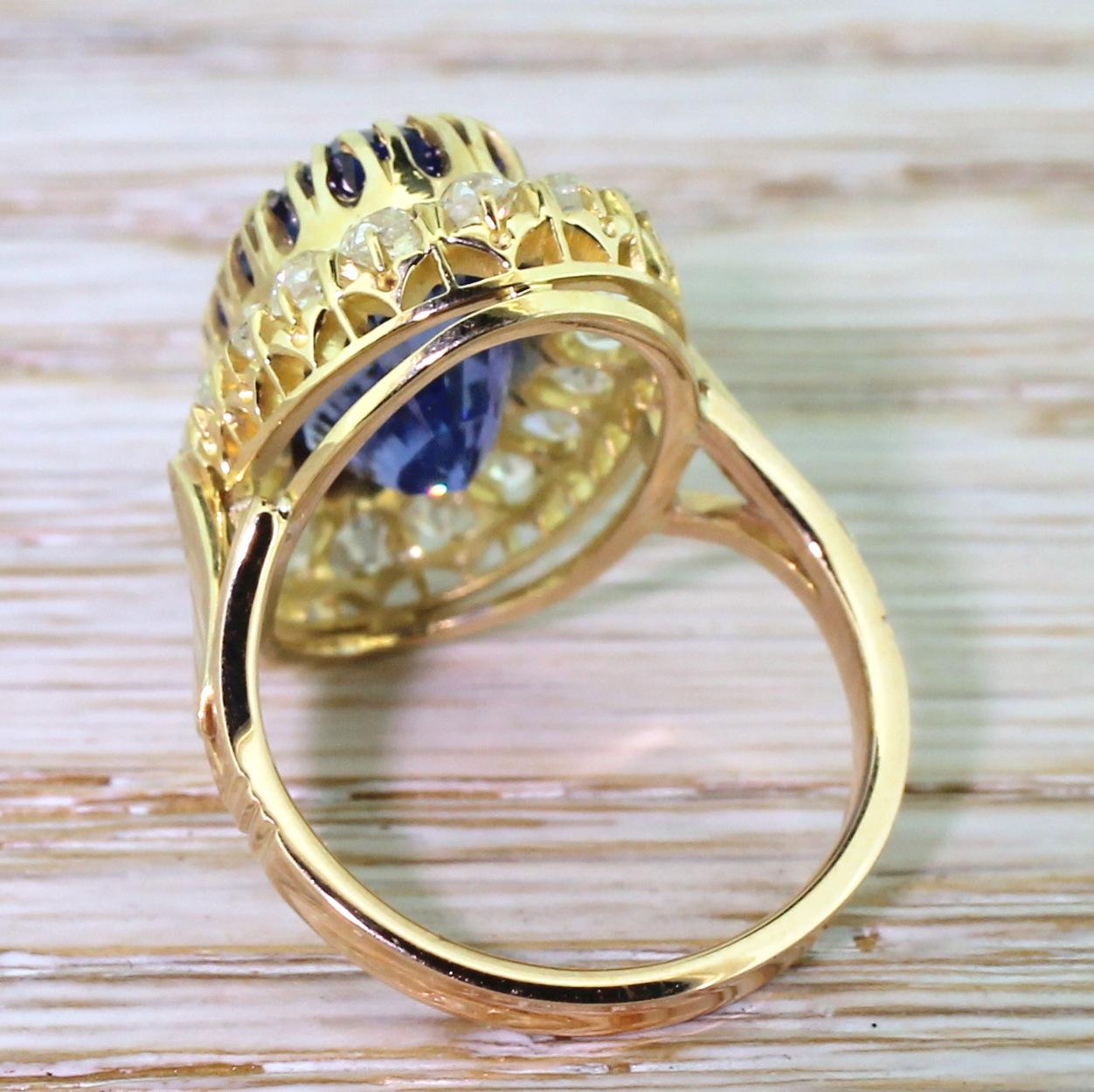 Women's or Men's Edwardian 10.44 Carat Natural Ceylon Sapphire and Old Cut Diamond Cluster Ring For Sale
