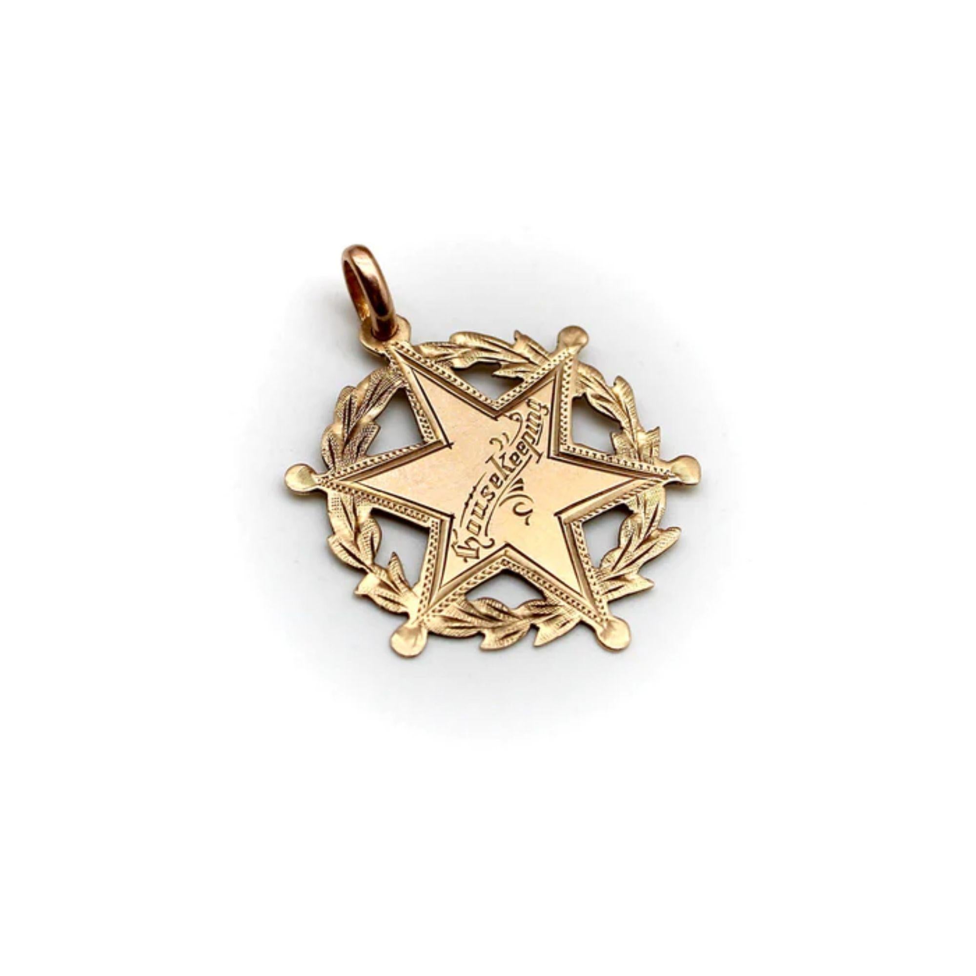 Édouardien Pendentif médaillon de ménage en or rose 10k de l'époque édouardienne, vers 1902 en vente