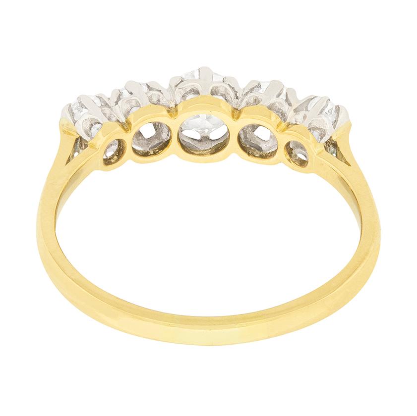 Edwardian 1.10 Carat Diamond Five-Stone Ring, circa 1910s In Good Condition In London, GB