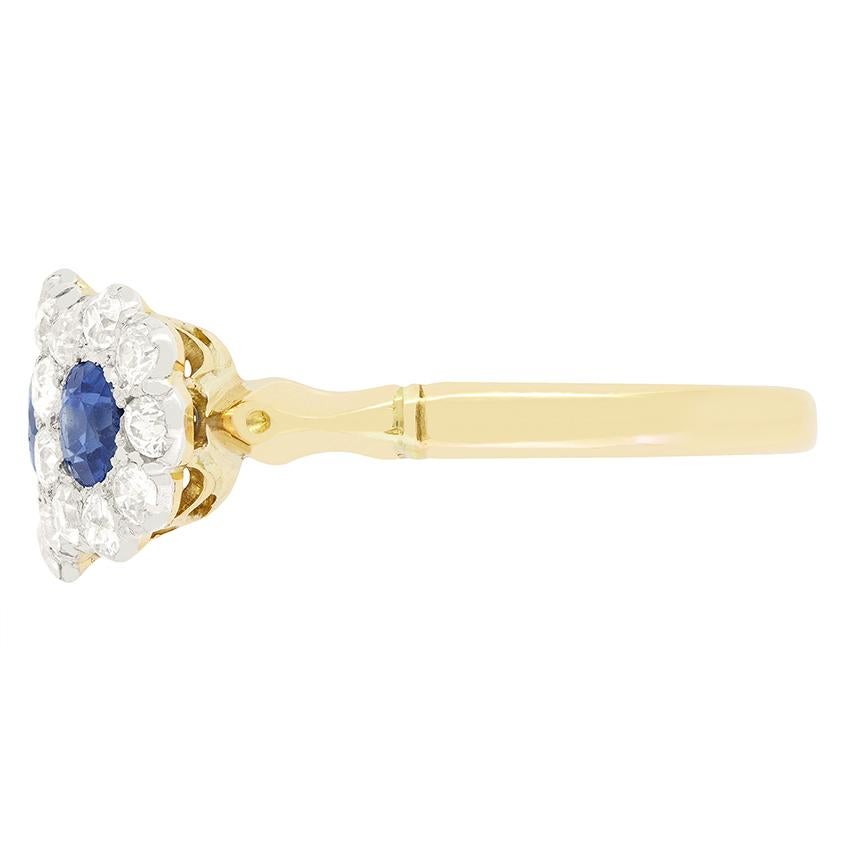Edwardian 1.10ct Sapphire and Diamond Trilogy Halo Ring, c.1910s Eduardiano en venta