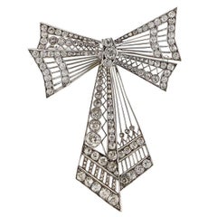 Edwardian 11.25 Carat Diamond Platinum Bow Pin