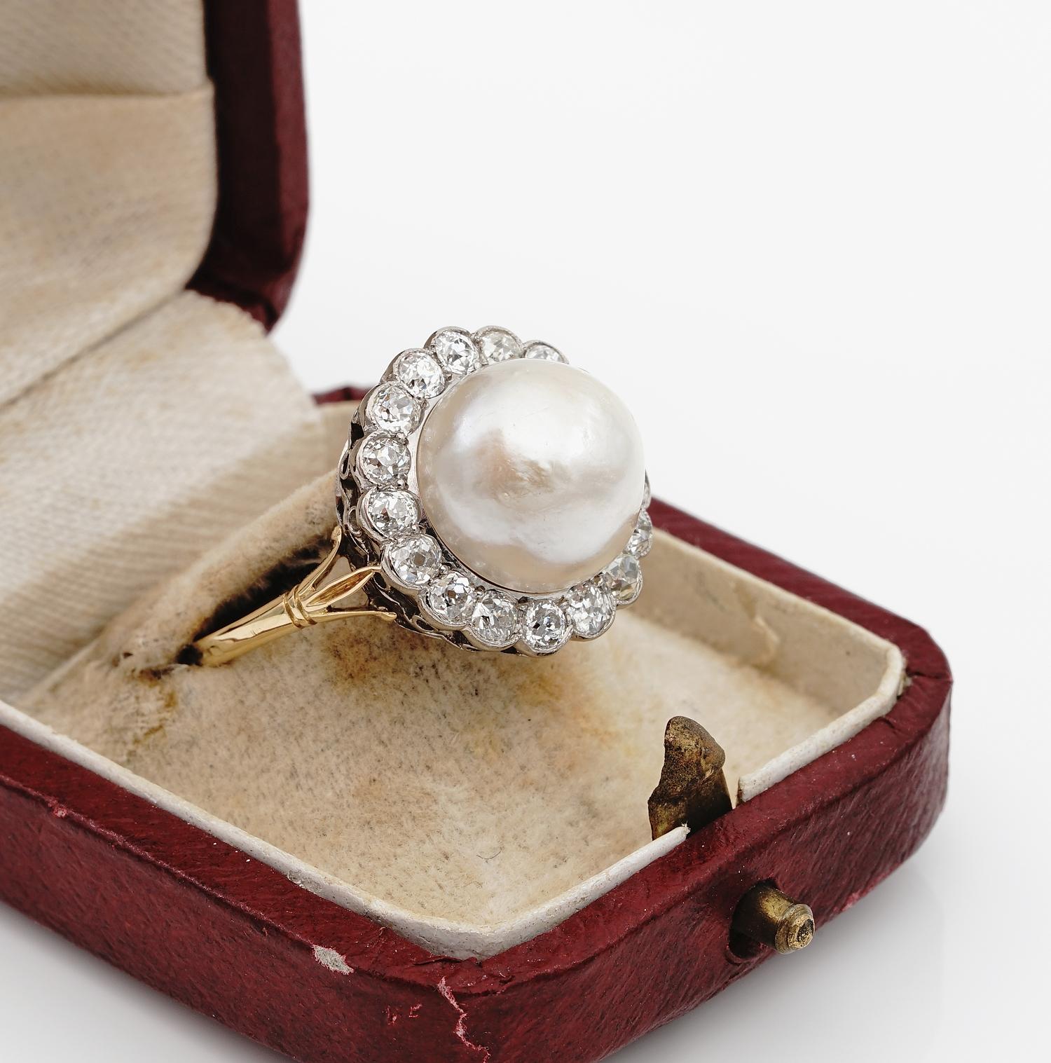 Edwardian 12 MM. Natural Split Pearl 1.60 Ct Diamond Engagement Ring In Good Condition For Sale In Napoli, IT