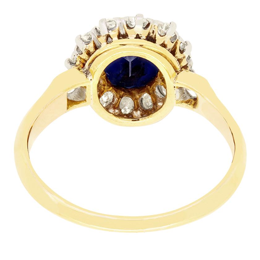 Edwardianischer 1,21 Karat Saphir- und Diamant-Cluster-Ring, ca. 1910er Jahre im Zustand „Gut“ im Angebot in London, GB