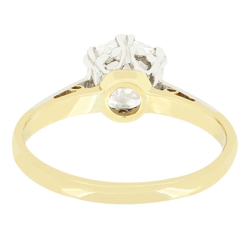 Taille coussin antique Bague solitaire à diamant de 1,25 ct de style édouardien, C.C.A. en vente