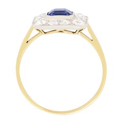 Edwardian 1.30ct Sapphire and Diamond Cluster Ring, c.1910s