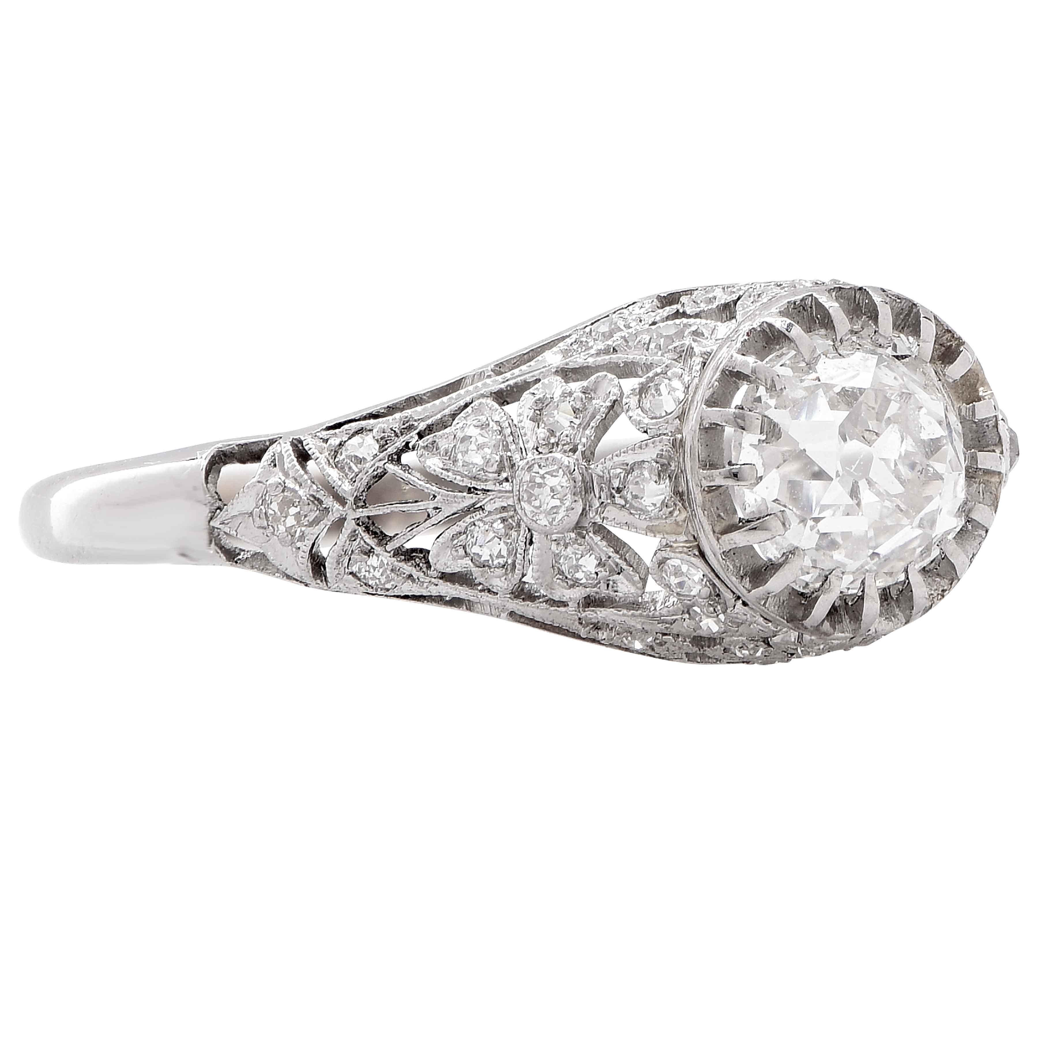 Edwardian 1.31 Carat GIA Certified Old Mine Cut Diamond Platinum Engagement Ring In Good Condition For Sale In Bay Harbor Islands, FL
