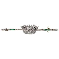 Edwardian 14 Karat Gold Emerald Old Cut Diamond Crown Bar Brooch