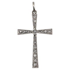Antique Edwardian 14 Karat White Gold 0.20 Carat Rose Cut Diamond Cross Pendant