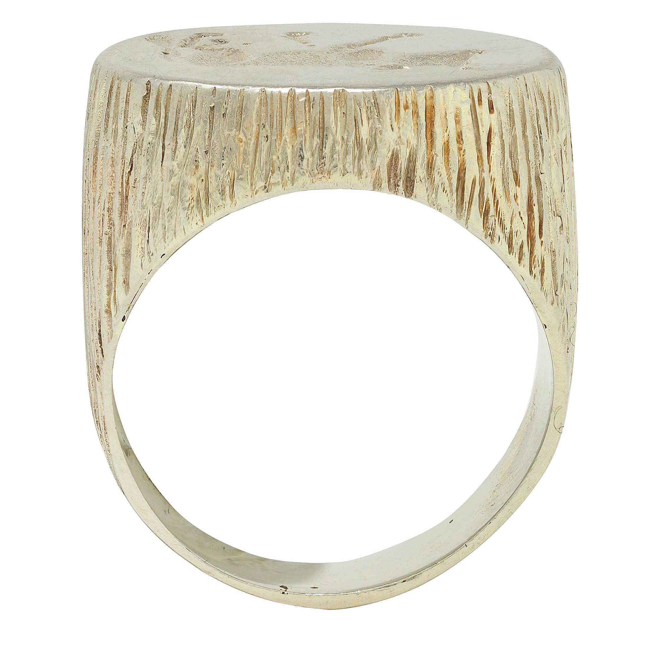 Anello Edwardiano in oro bianco 14 carati con incisione a volpe unisex in vendita 1