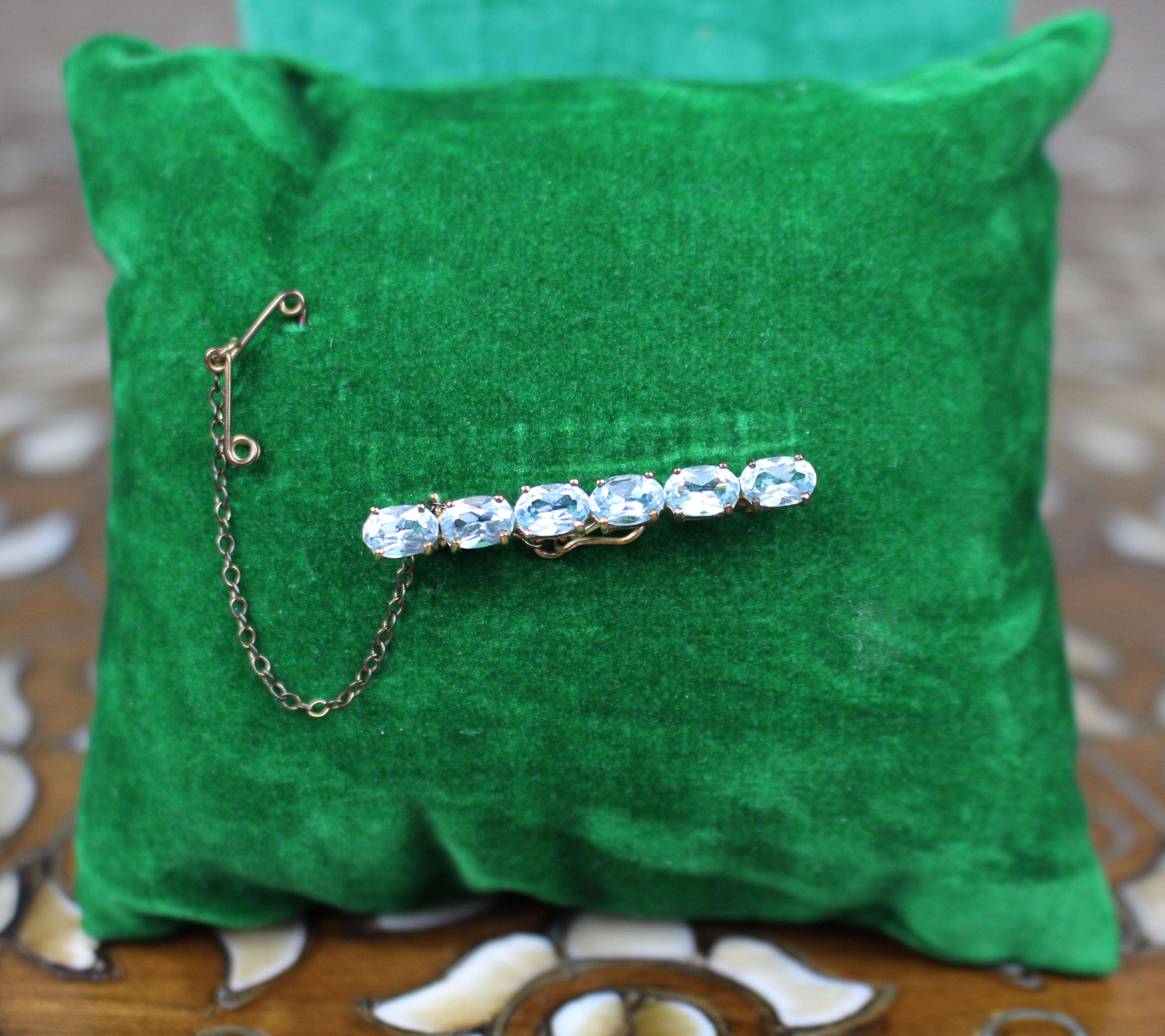 Or Broche édouardienne en or 14ct et aigue-marine en vente