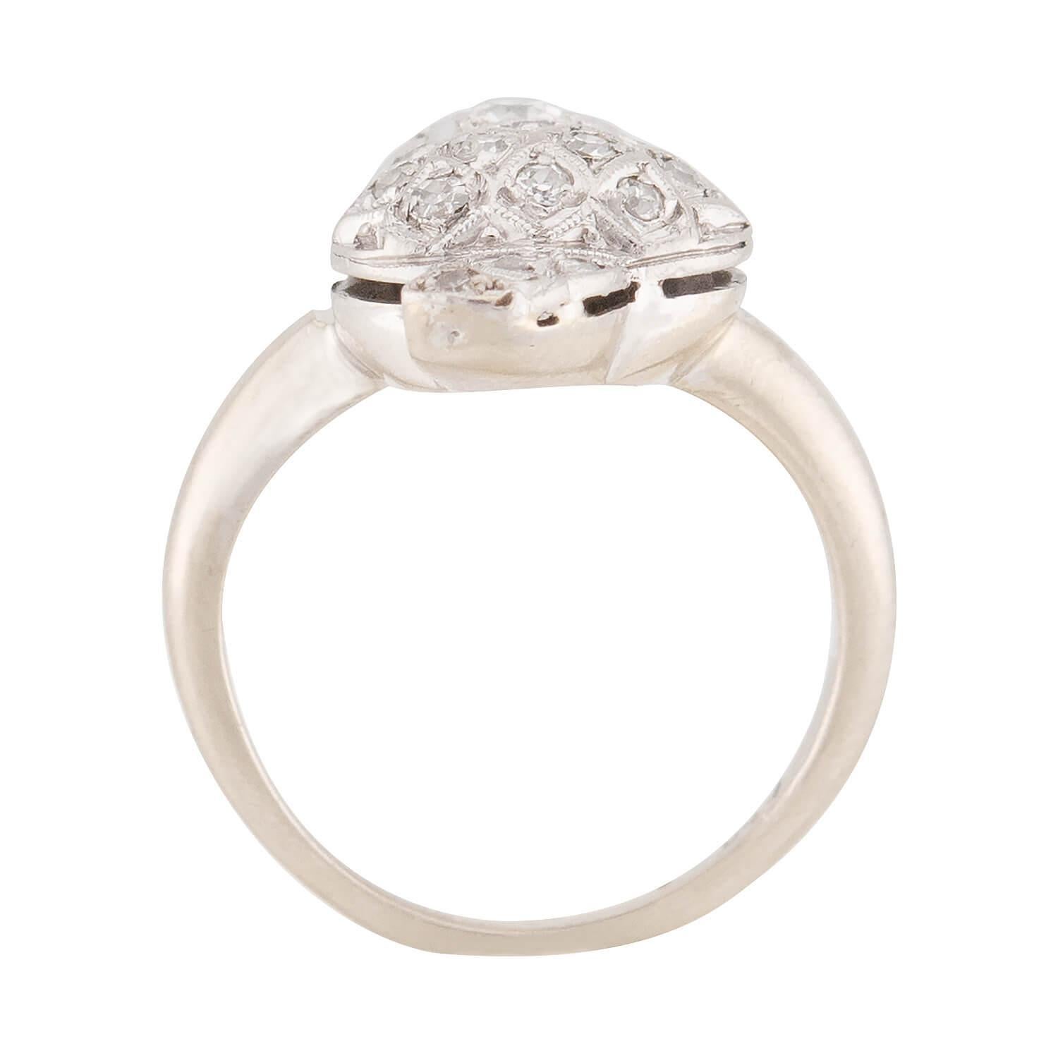 Edwardian 14k Diamond Acorn Motif Ring In Good Condition For Sale In Narberth, PA