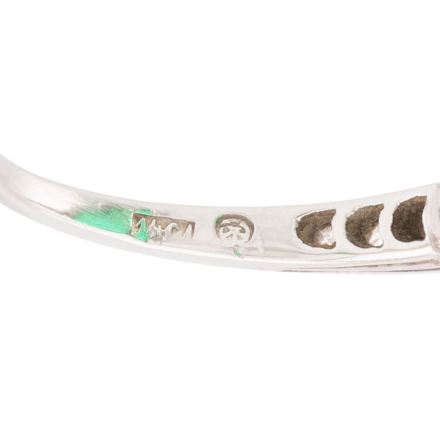 Edwardian 14k Smaragd und Diamant Ring im Angebot 1