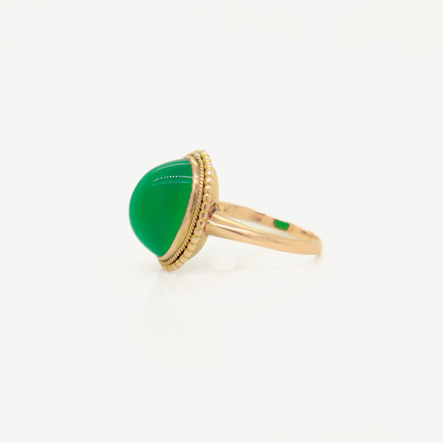 Edwardian 14K Gold & Chrysoprase Sugarloaf Cabochon Ring For Sale 1