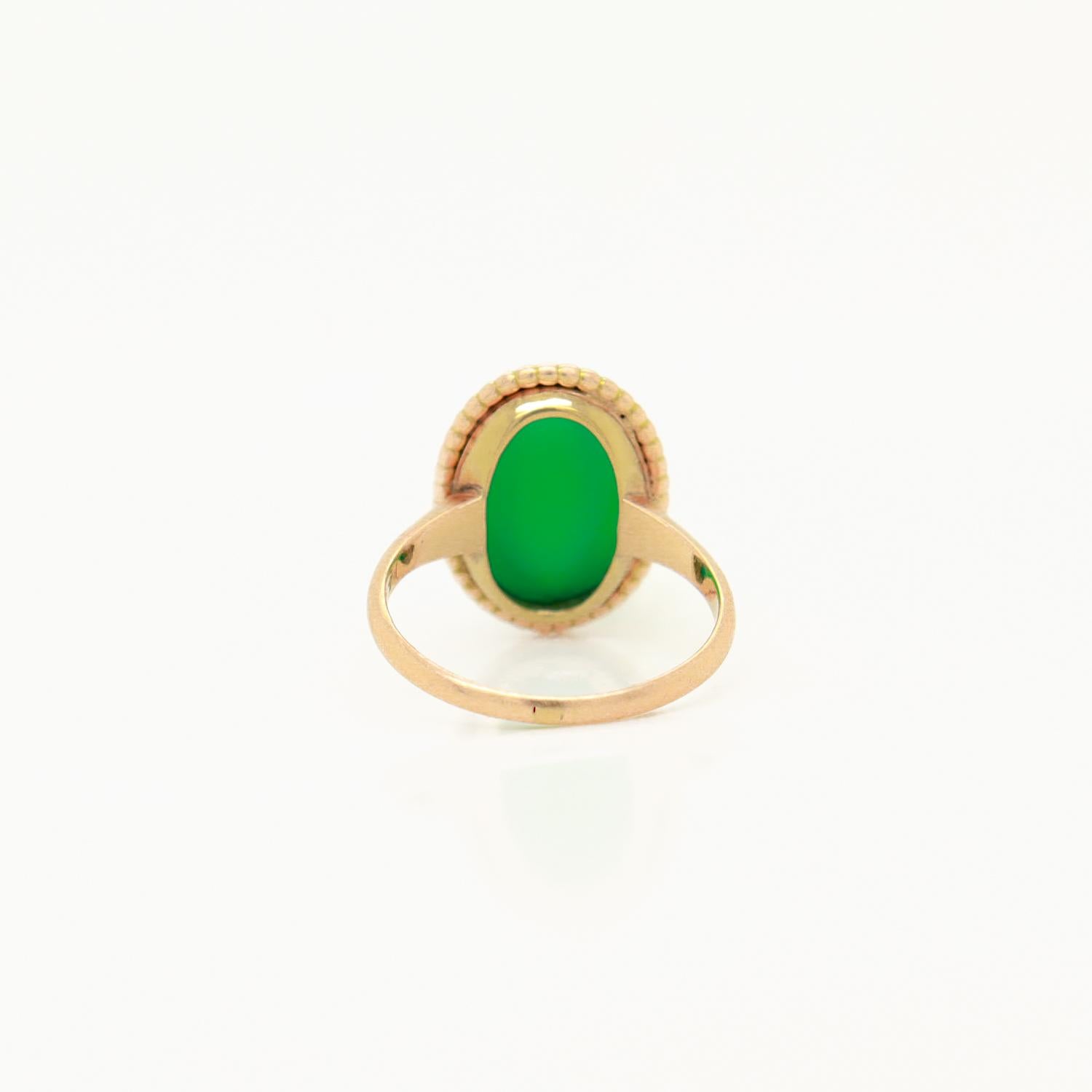Edwardian 14K Gold & Chrysoprase Sugarloaf Cabochon Ring For Sale 2