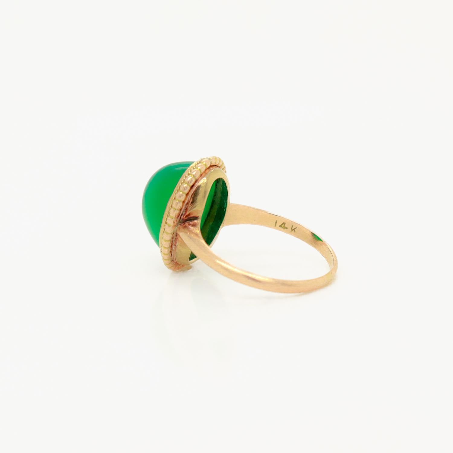 Edwardian 14K Gold & Chrysoprase Sugarloaf Cabochon Ring For Sale 5
