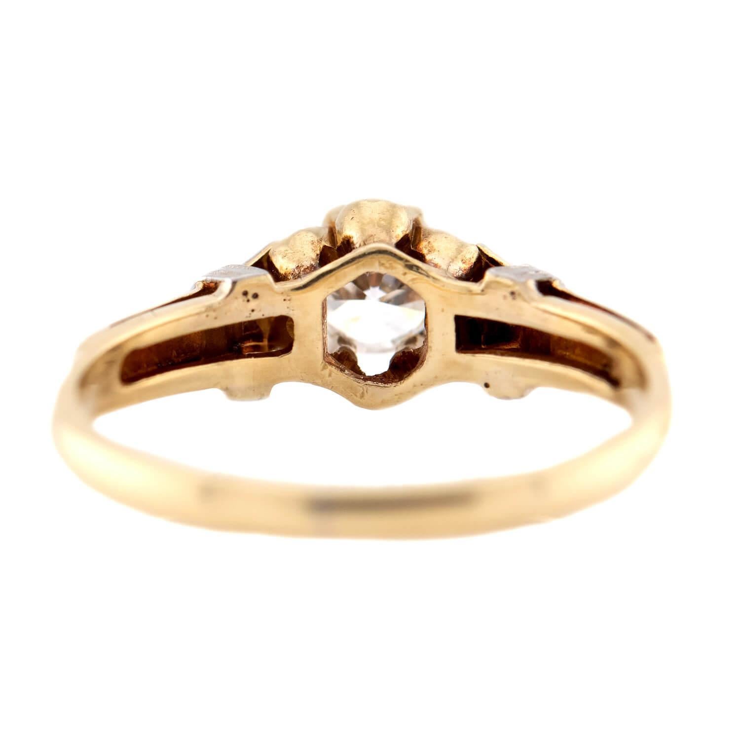 Taglio vecchia miniera Anello di fidanzamento edoardiano con diamante 14k/platino da 0,35 carati in vendita