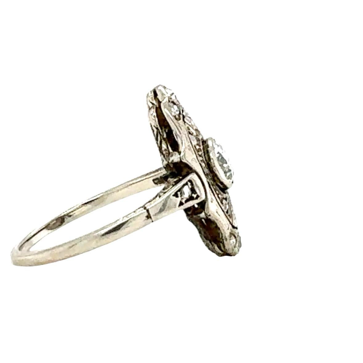 Edwardian 14K White Gold Diamond Filigree Ring In Good Condition For Sale In Beverly Hills, CA