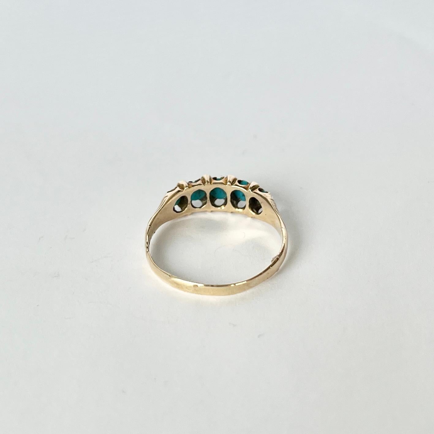 Edwardian 15 Carat Gold Turquoise and Pearl Five-Stone Ring In Good Condition For Sale In Chipping Campden, GB