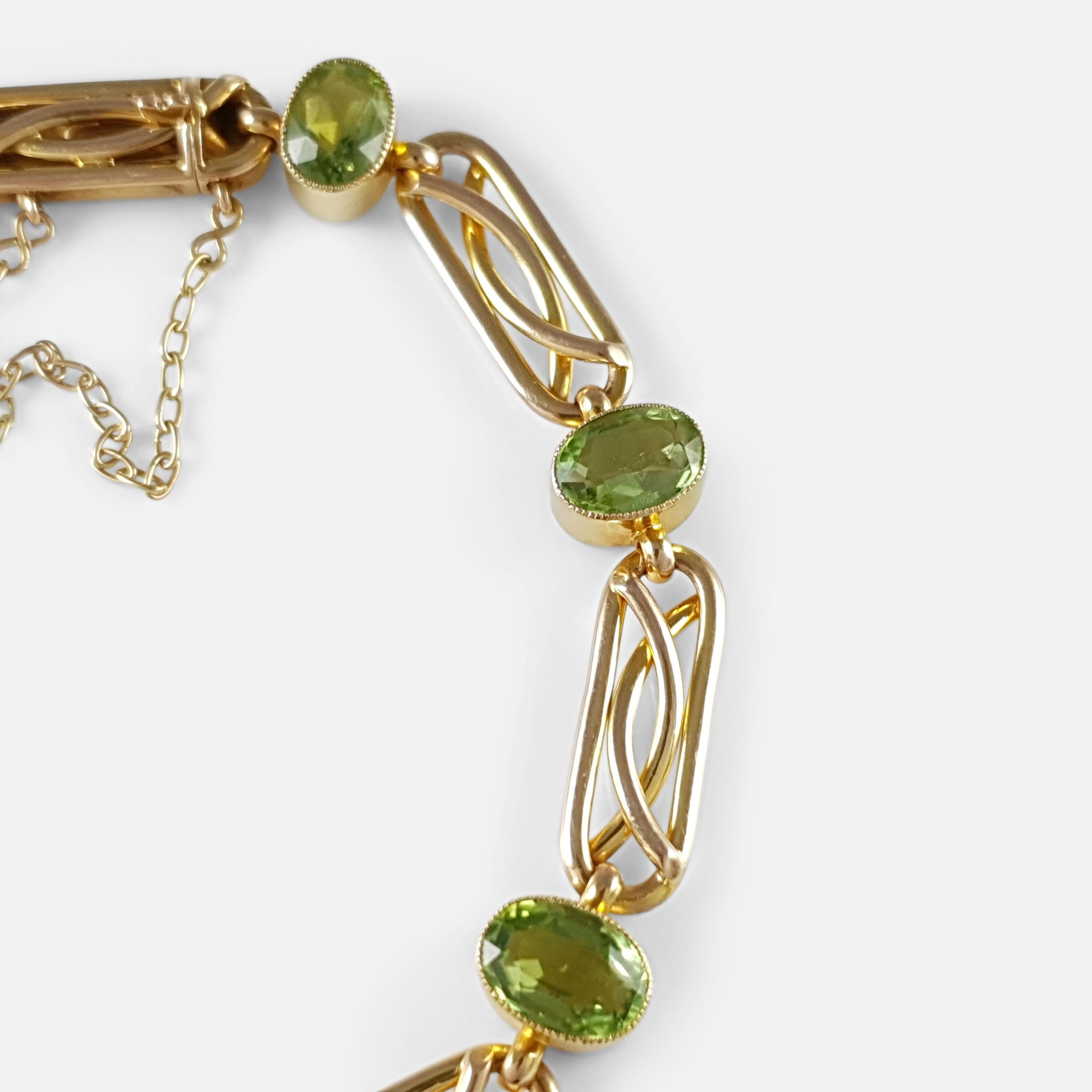 Edwardian 15 Karat Yellow Gold Peridot Link Bracelet 1