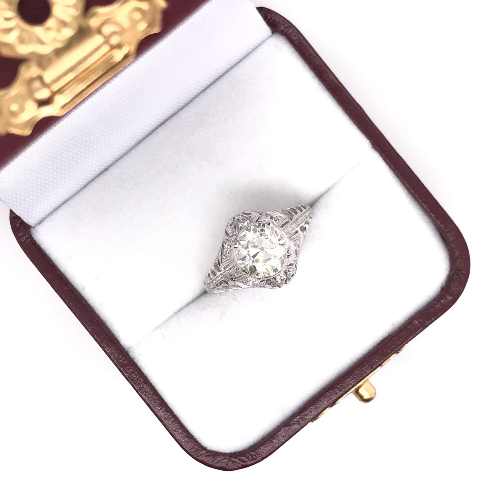 Edwardian 1.50 Carat Diamond Platinum Ring For Sale 8