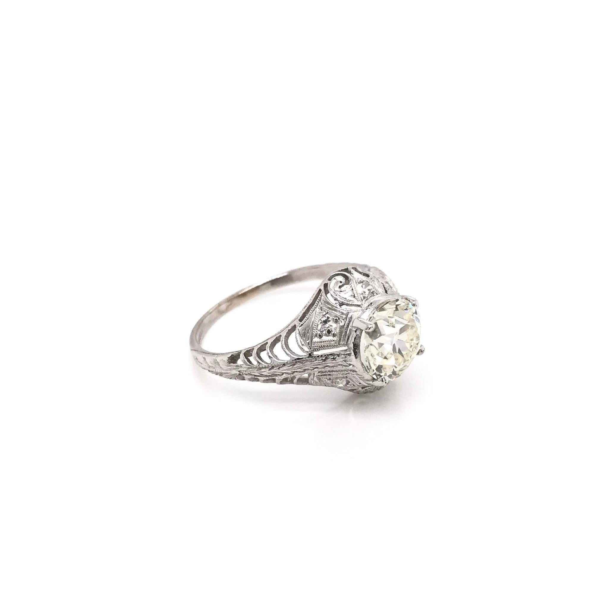 Edwardian 1.50 Carat Diamond Platinum Ring In Excellent Condition For Sale In Montgomery, AL