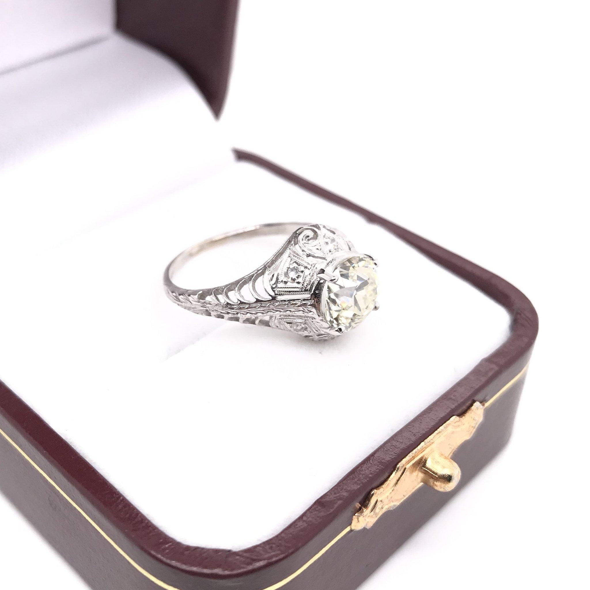 Edwardian 1.50 Carat Vintage Platinum Diamond Engagement Ring 3