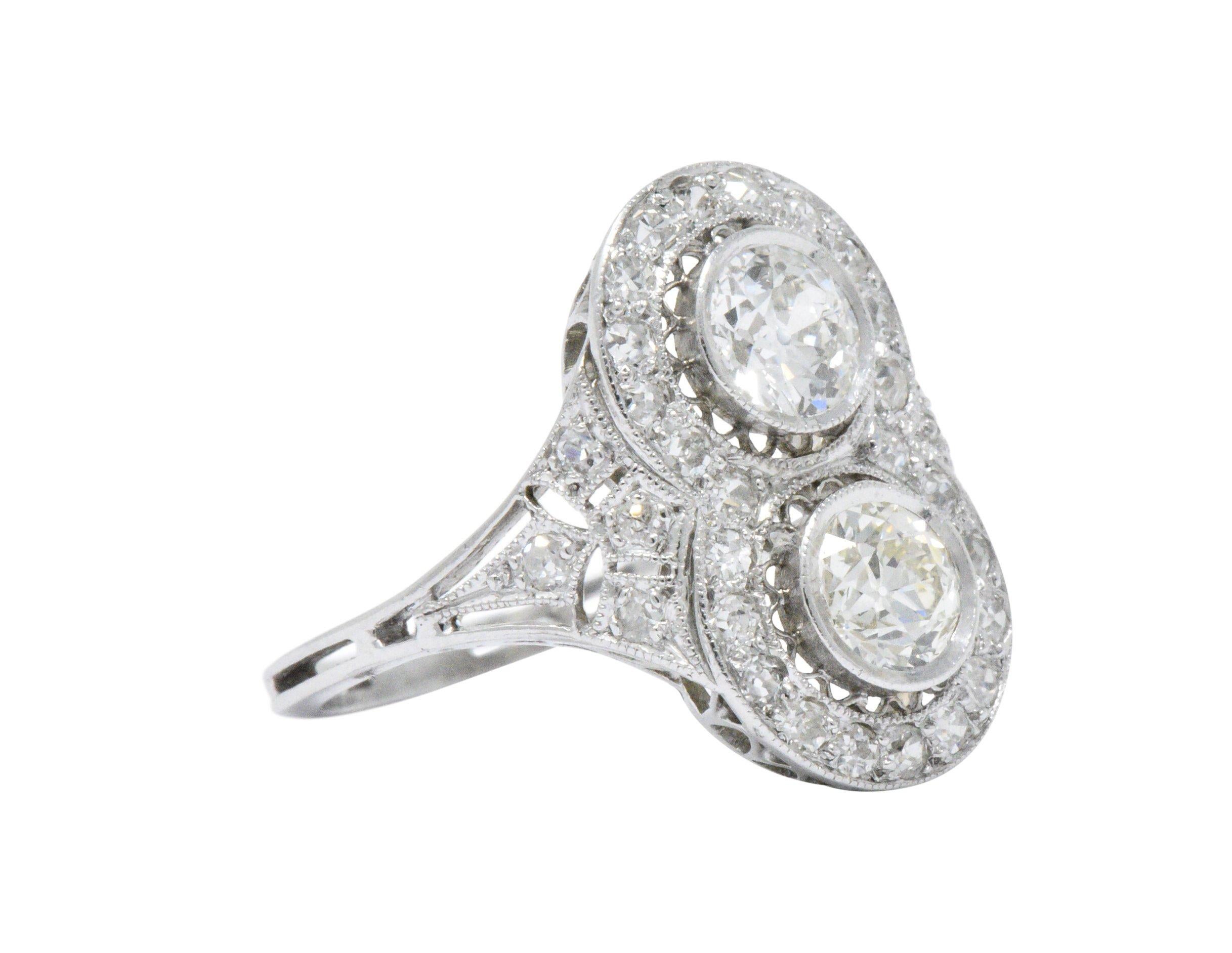 Edwardian 1.54 CTW Toi Et Moi Diamond Platinum Engagement Alternative Ring In Good Condition In Philadelphia, PA