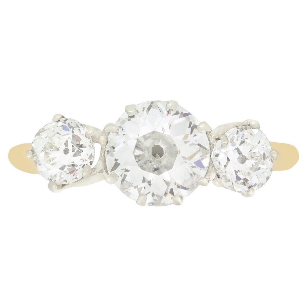 Bague édouardienne de 1,55 ct de diamant à trois pierres, c.1910s.
