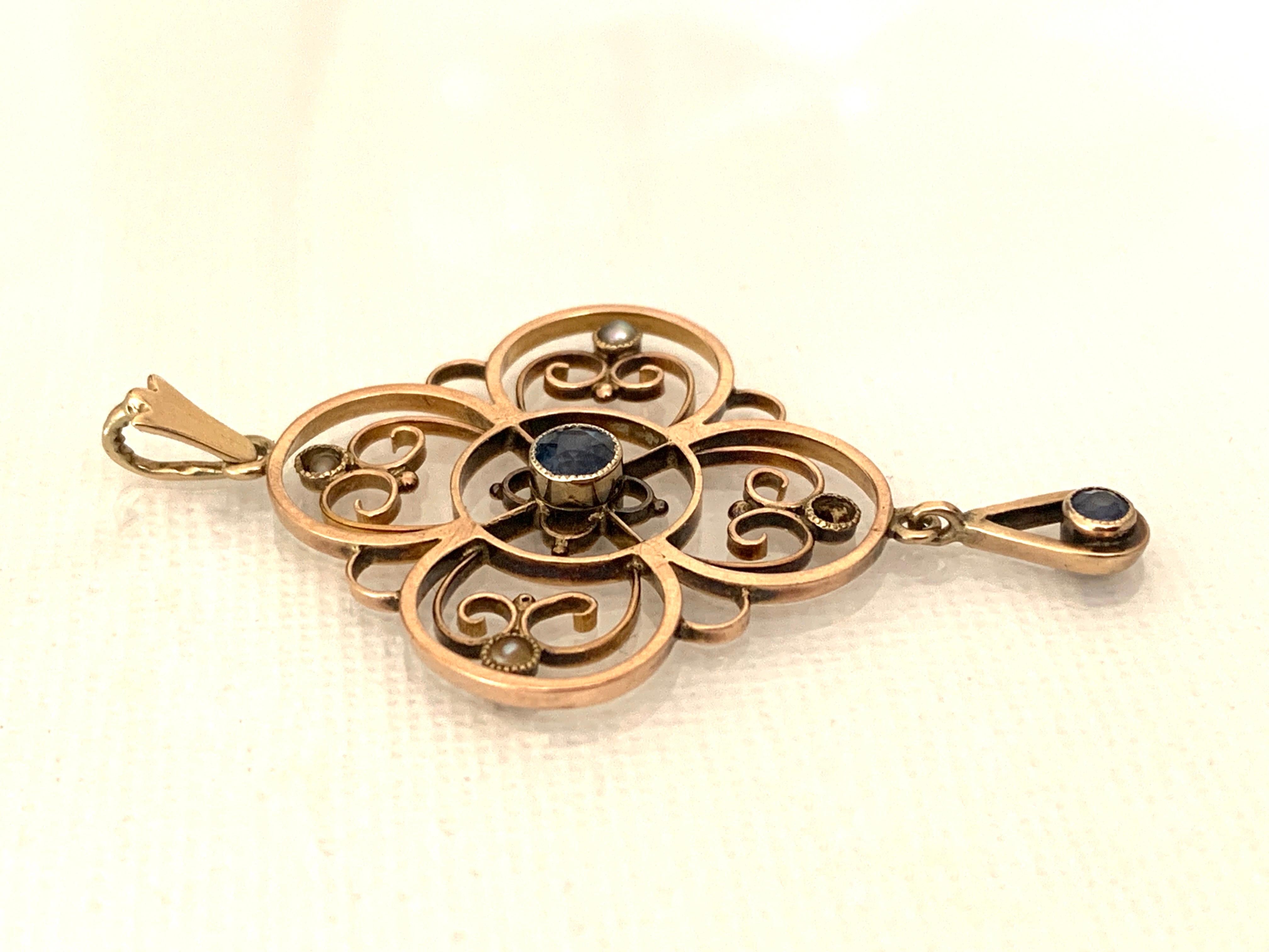 Round Cut Edwardian 15ct Rose Gold Sapphire set Pendant For Sale