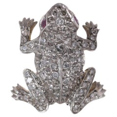 Antique Edwardian 15kt gold and silver frog brooch with diamonds and rubies