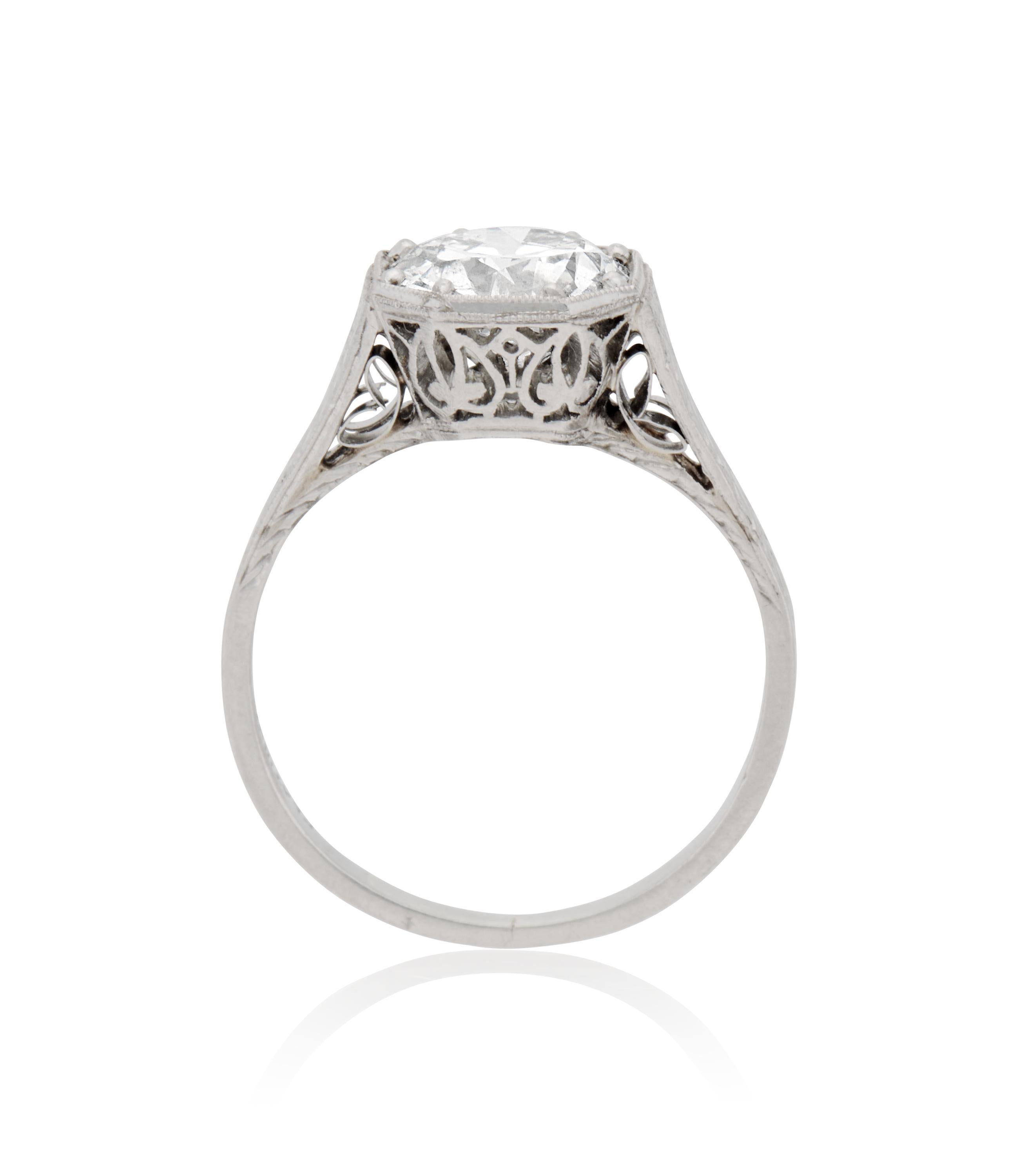 Edwardian 1.63 Carat Circular Cut Diamond Platinum Antique Engagement Ring In Good Condition In New York, NY
