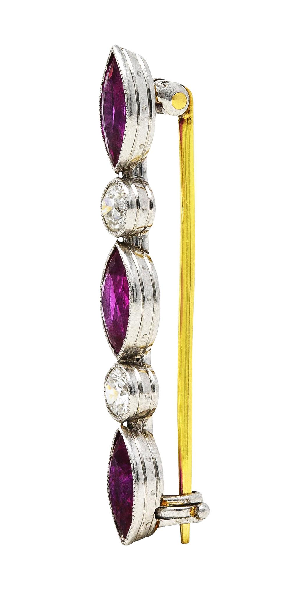 Edwardian 1.65 Carats Ruby Diamond Platinum 18 Karat Gold Bar Brooch In Excellent Condition In Philadelphia, PA