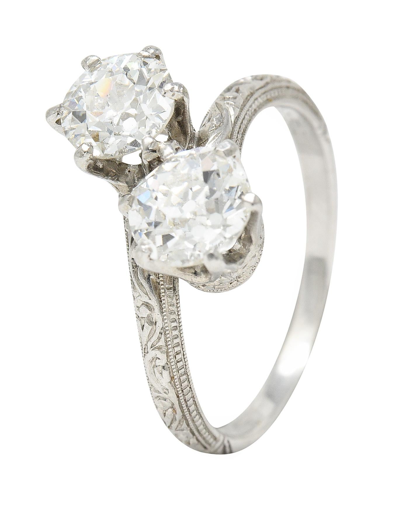 Edwardian 1.70 Carats Diamond Platinum Antique Toi Et Moi Engagement Ring 2